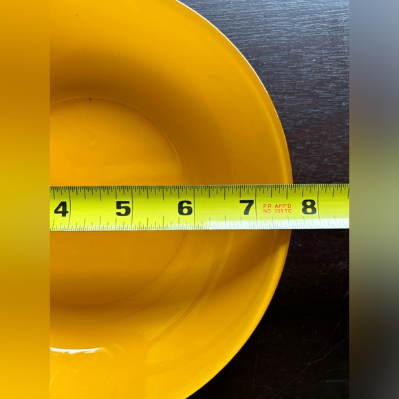 Two Vintage bowls/dishes Yellow-orange & Emerald Green. - Picture 4 of 10